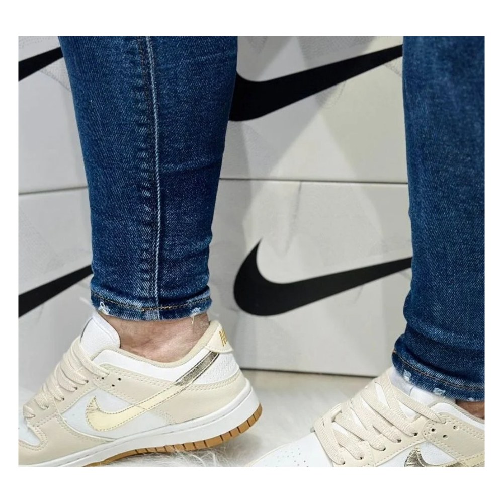 Nike Dunk - Cor 4